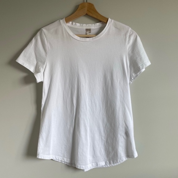 Banana Republic SUPIMA cotton crew neck white t-shirt - Picture 5 of 6